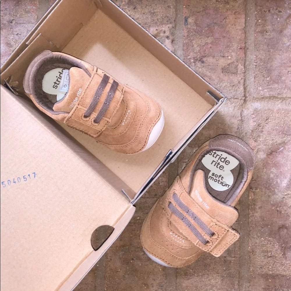 Stride Rite Wyatt toddler shoes